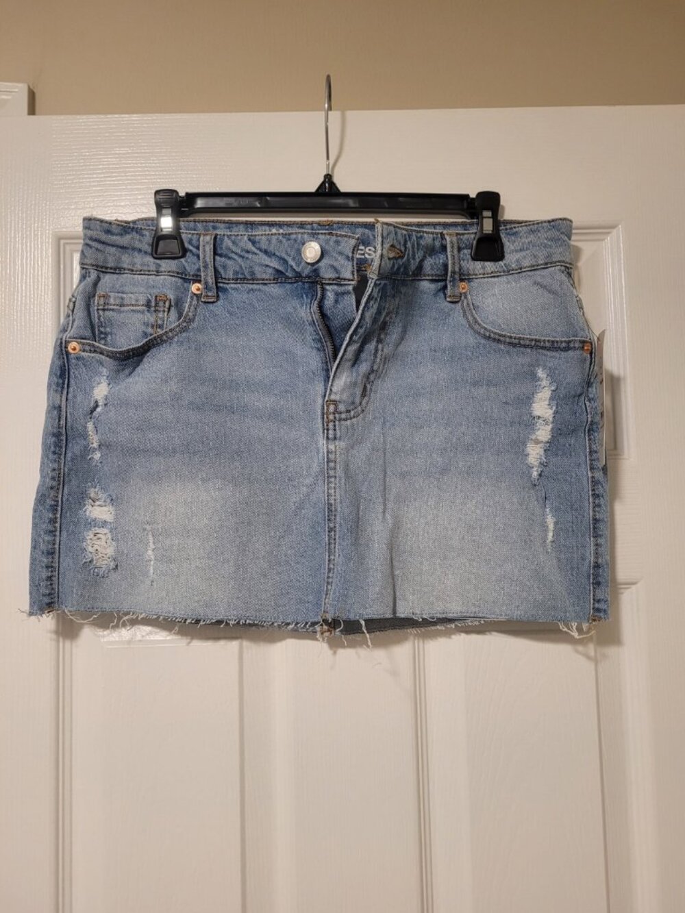 NWT Women's Blue Denim Mid Rise Mini Skirt Size S 4-6